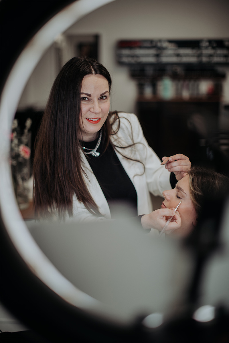 Friseurteam-Niederkruechten-Anika-Schwarm